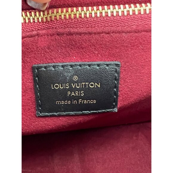 Louis Vuitton Monogram Passy Crossbody Bag - Picture 4 of 15